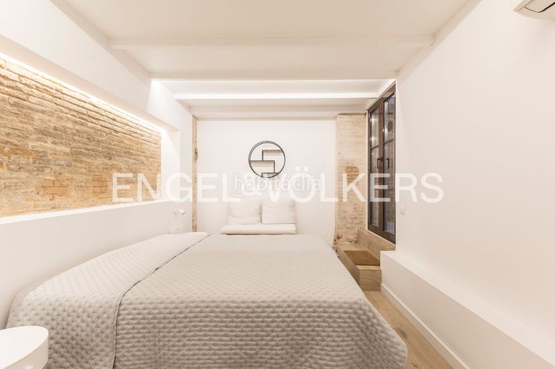 Foto eda95ef9-7ef4-42c6-be4c-ff8d788ab3cd. Pis amb calefacció a Gòtic Barcelona