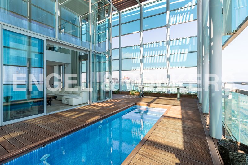 Foto af135d6a-35b0-4460-b66b-3acad55e3dc1. Lloguer àtic amb calefacció aparcament piscina a Barcelona