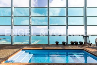 Miete Dachwohnung in Diagonal Mar i el Front Marítim del Poblenou. Impresionante ático dúplex en primera línea de mar