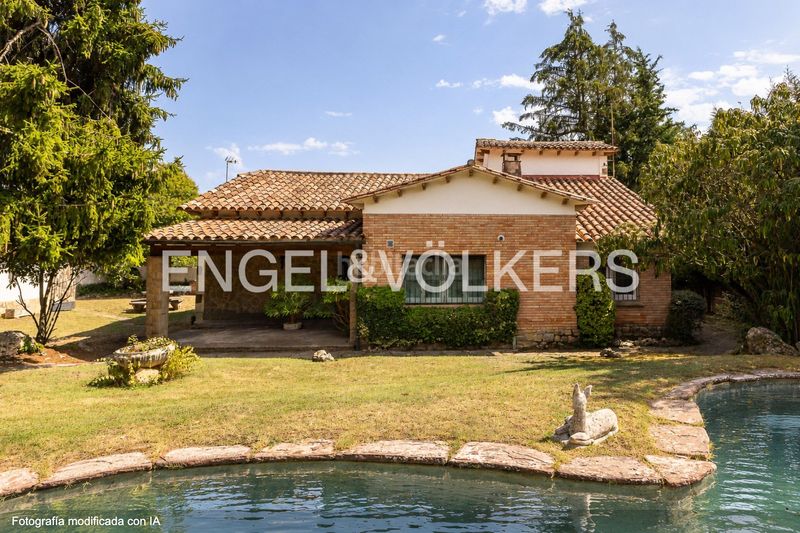 Foto 0e87e113-0e81-4da1-bbfc-32845f608c93. Casa amb calefacció piscina a Tona