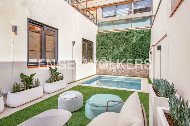Foto 971b5168-1073-4578-8ab0-e9b214d48f83. Pis amb calefacció piscina a Sagrada Família Barcelona