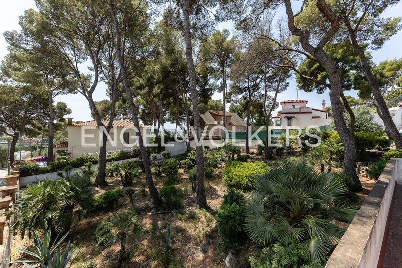 Foto 01c816e5-13e2-42d9-a017-b6ce6a0b393d. Casa amb calefacció aparcament a Montmar Castelldefels