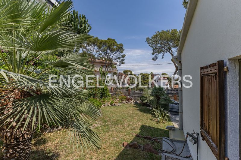 Foto a028b57e-7999-4169-8c74-2aed1827536a. Casa amb calefacció aparcament a Montmar Castelldefels