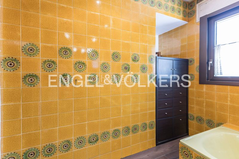 Foto cc553dca-872d-4e77-ac0c-77e93ebfbbf6. Casa amb calefacció aparcament a Montmar Castelldefels