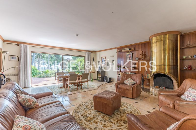 Foto ee9a8f03-292a-4067-b34c-4129d733cf3a. Casa amb calefacció aparcament a Montmar Castelldefels
