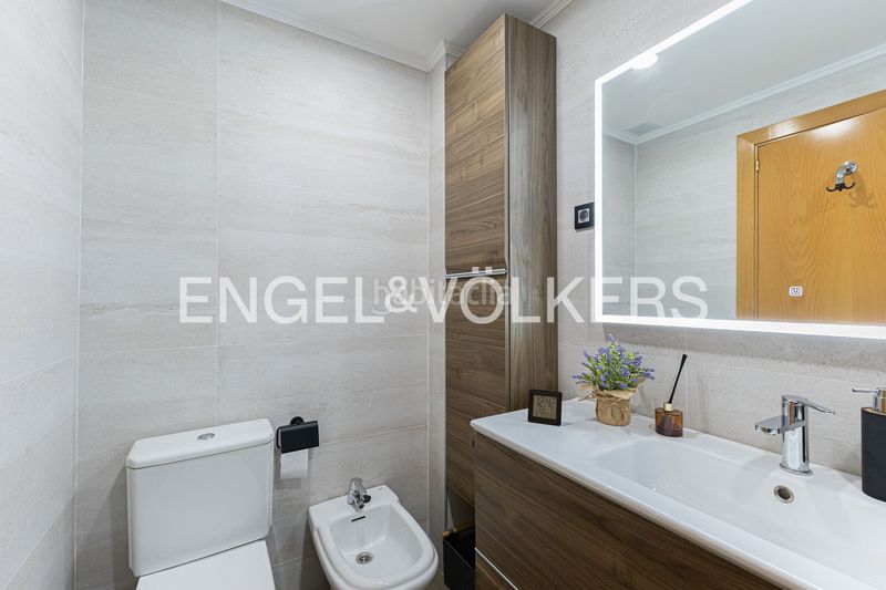 Foto 5d319414-6d43-41ea-b622-040655b79025. Pis amb calefacció a Barri de les Corts Barcelona