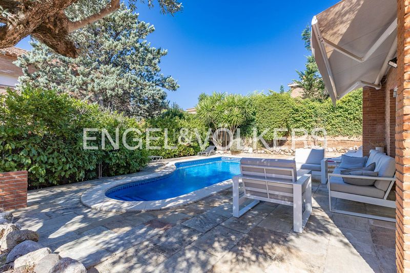 Foto 0b28c983-30cb-4543-bd28-87f86b30b9a5. Casa amb aparcament piscina a Matadepera