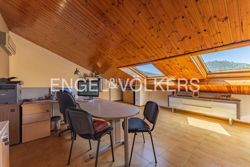 Foto 44624780-d206-4810-96ee-c42bff525dd9. Casa amb aparcament piscina a Matadepera