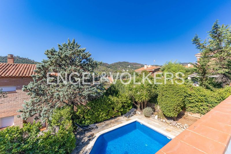 Foto 953b45e9-40ef-40c2-9271-77beba2ba85a. Casa amb aparcament piscina a Matadepera