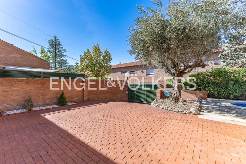 Foto d5e2c288-4618-4f04-84de-e9fd7233a49c. Casa amb aparcament piscina a Matadepera