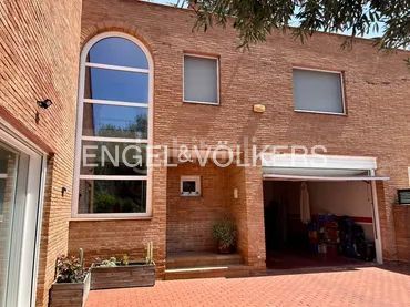 Foto b31e105e-e2c7-4c6f-a523-ac90b5710d42. Casa amb calefacció aparcament piscina a Matadepera