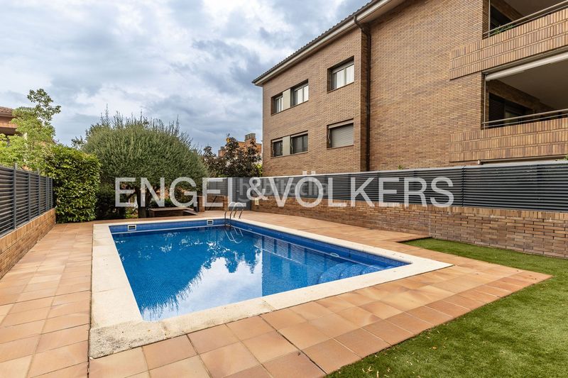 Foto 09d93d9a-4f68-4e82-8747-30e3d406e0c2. Ático exclusivo ático en calle verdi en Eixample Sant Cugat del Vallès