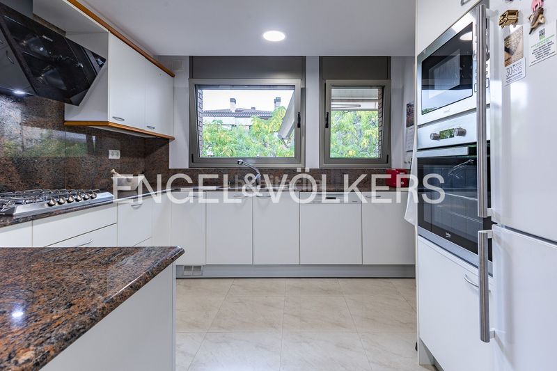 Foto 26f8cec9-b9c5-4afe-a63b-829e6532489f. Ático exclusivo ático en calle verdi en Eixample Sant Cugat del Vallès