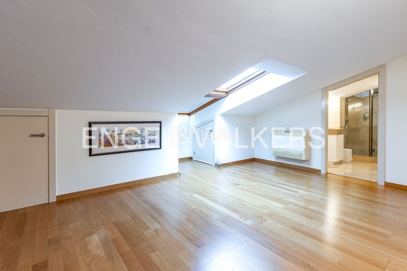 Foto 30647619-e37d-444c-8a6d-5292bbfee9bd. Ático exclusivo ático en calle verdi en Eixample Sant Cugat del Vallès