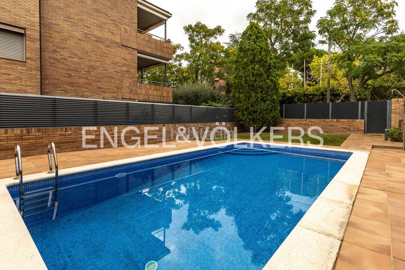 Foto 34d9b17f-e3ba-4072-925e-23e4e198e22e. Ático exclusivo ático en calle verdi en Eixample Sant Cugat del Vallès