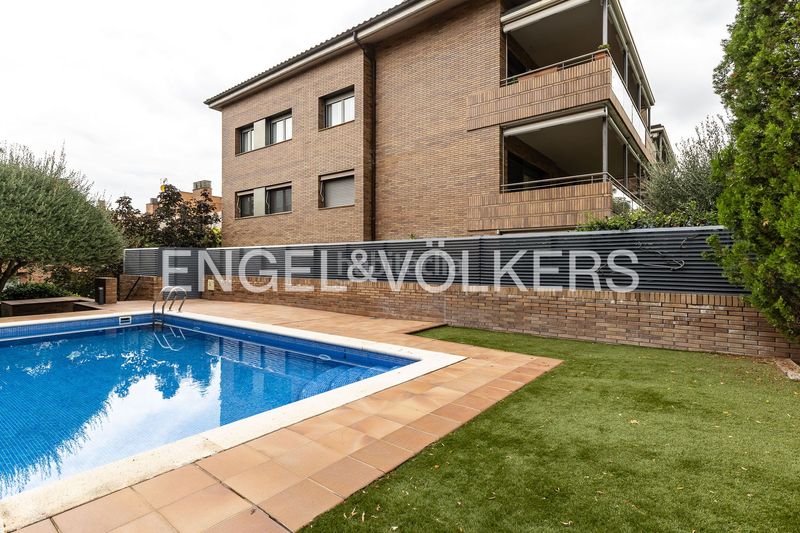 Foto 4b9d5d19-52d2-477d-b704-a27abb9b96c6. Ático exclusivo ático en calle verdi en Eixample Sant Cugat del Vallès