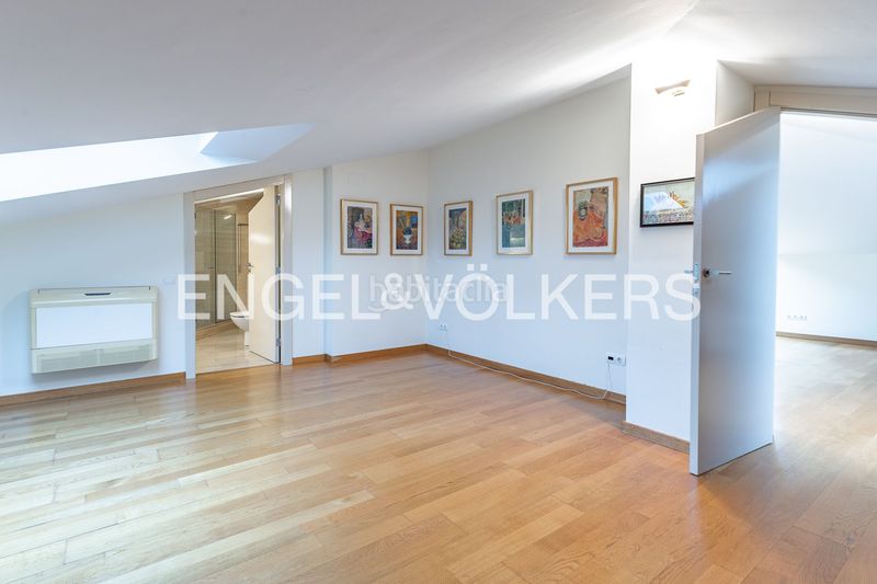 Foto 6bea9e7f-68b3-463d-8097-5b720c89909c. Ático exclusivo ático en calle verdi en Eixample Sant Cugat del Vallès