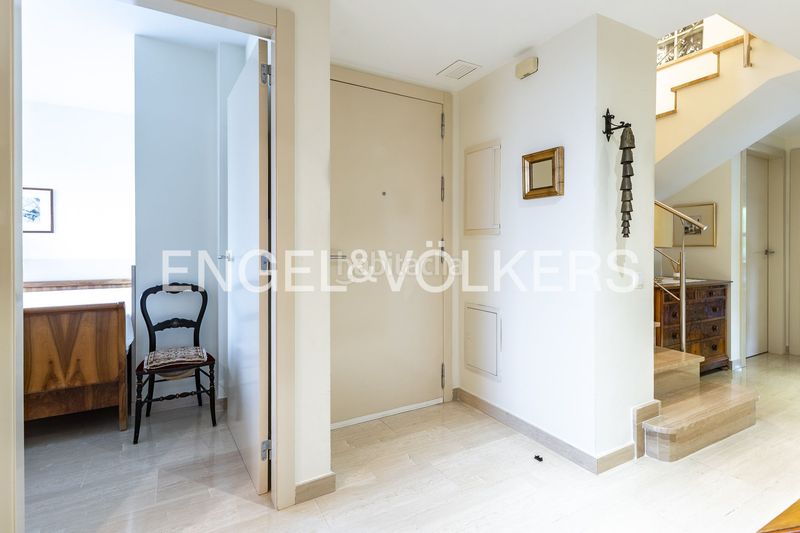 Foto 8a1987a6-63ac-47ed-b3ec-1e53d4b0203a. Ático exclusivo ático en calle verdi en Eixample Sant Cugat del Vallès
