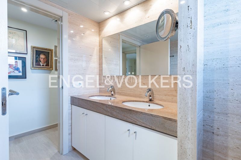 Foto c66348e5-310e-4dbb-a3ce-6c8d130a2c81. Ático exclusivo ático en calle verdi en Eixample Sant Cugat del Vallès