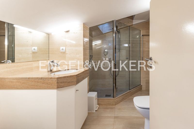 Foto f1ef4e51-8c8d-4687-b342-d8d2fa315514. Ático exclusivo ático en calle verdi en Eixample Sant Cugat del Vallès