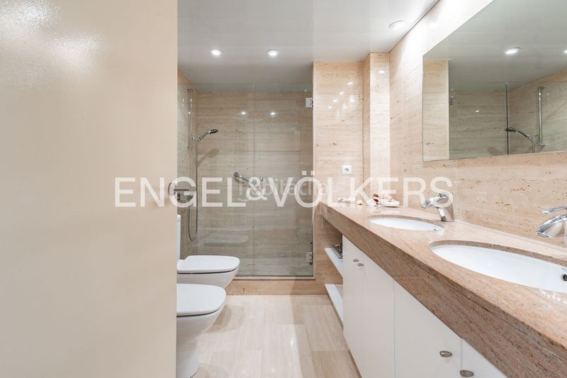 Foto f4208e78-0cf6-4cde-9db6-96150042e071. Ático exclusivo ático en calle verdi en Eixample Sant Cugat del Vallès