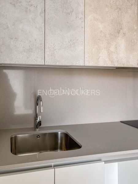 Foto a79a8e06-da90-4b1f-b287-7c48161d27b1. Rent flat with heating parking pool in Can Roca Terrassa