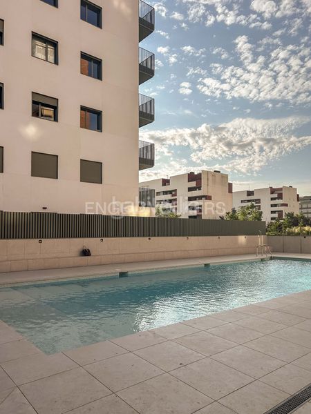 Foto a82851a3-307c-4c0c-acfa-68f7f598a845. Rent flat with heating parking pool in Can Roca Terrassa