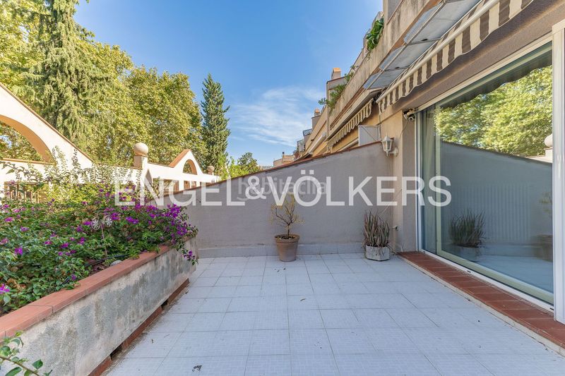 Foto 0405ddd0-ce79-48a7-a62e-7f3f9530e3f0. Casa adossada amb calefacció aparcament a Creu Alta Sabadell