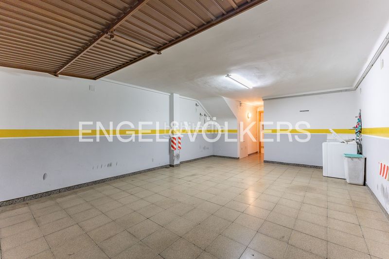 Foto 13d0aad9-fe80-4a66-aeab-2e8bea57c15a. Casa adossada amb calefacció aparcament a Creu Alta Sabadell