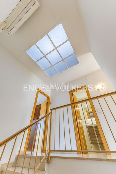 Foto 83863d35-3763-4d97-802b-e916360aff83. Casa adossada amb calefacció aparcament a Creu Alta Sabadell
