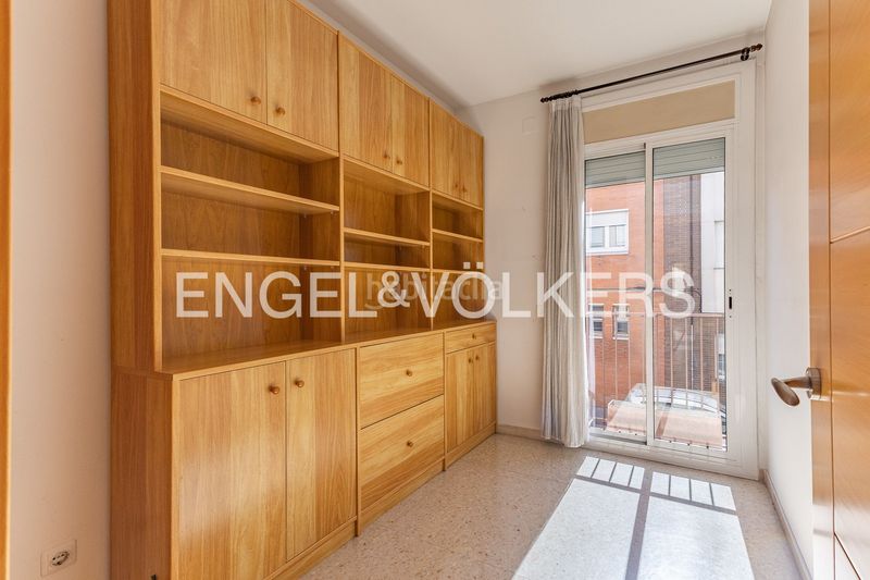 Foto cd9fbf65-f07f-4c21-aed3-30b25b4ee42e. Casa adossada amb calefacció aparcament a Creu Alta Sabadell