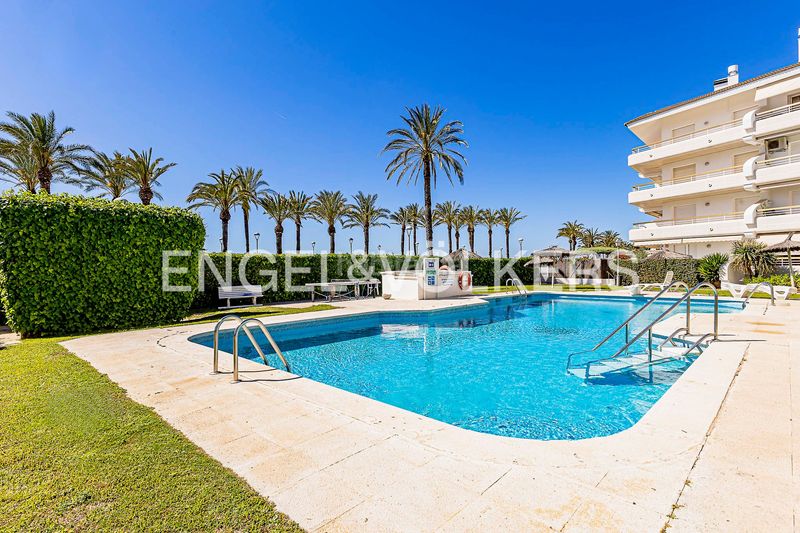 Foto 4ce14926-3d47-4ce1-b5f1-ee537b64fe06. Alquiler piso descubre el lujo mediterráneo en Ribes Roges Vilanova i la Geltrú