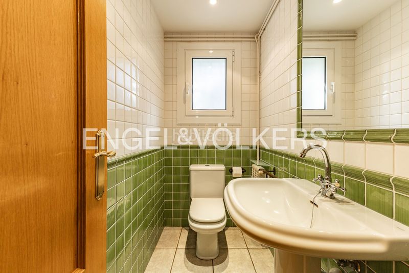 Foto a04a7bdb-d072-45c2-bf53-e1a3af34ef28. Casa amb calefacció aparcament piscina a Vallgorguina