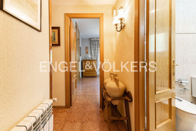 Foto d3bb5f2d-e726-4ef9-9d03-9ebb5ca6721f. Casa amb calefacció aparcament piscina a Vallgorguina