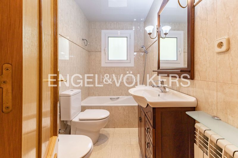 Foto eb27358c-6584-4d54-9250-3aa6b541020c. Casa amb calefacció aparcament piscina a Vallgorguina