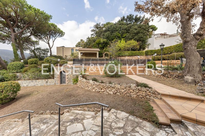 Foto eeaf6ac0-8f67-41da-946a-95cd20c3e7f5. Casa amb calefacció aparcament piscina a Vallgorguina