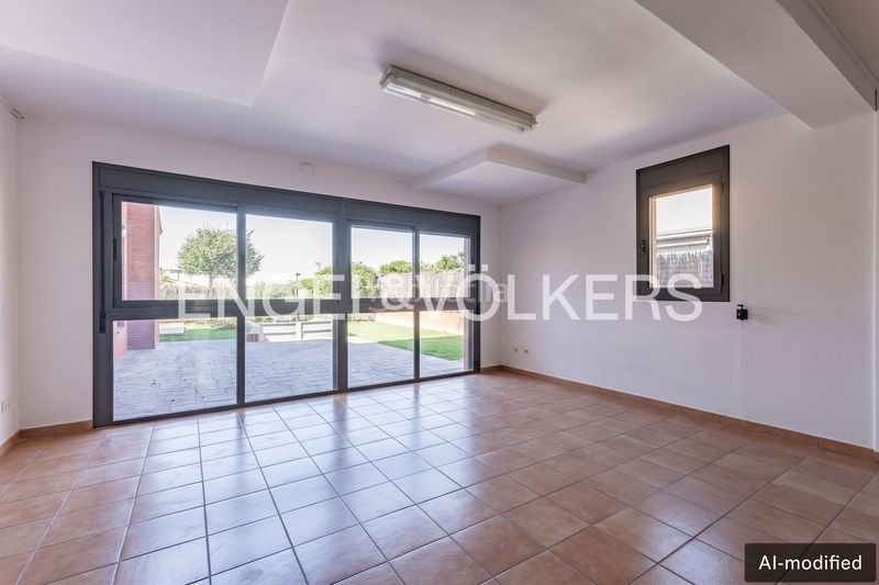 Foto 1aab313a-edb4-4583-a727-93c7dd976902. Casa amb calefacció aparcament a Roca del Vallès (La)
