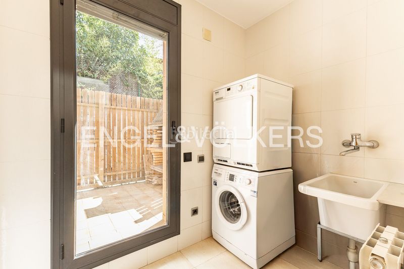 Foto ae6329b4-c022-4be7-b81e-4faf6bc2c081. Casa amb calefacció aparcament a Roca del Vallès (La)