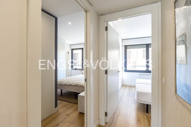 Foto dfbcea19-59bc-4dd5-8e4d-bb13aa67fba3. Piso exclusiva vivienda reformada con vistas panorámicas al port vell en Barcelona