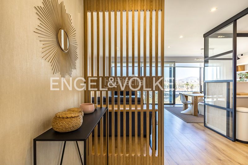 Foto e1eb0d30-6d37-46db-8b07-6934242688df. Piso exclusiva vivienda reformada con vistas panorámicas al port vell en Barcelona