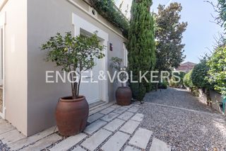 Affitto Casa a schiera in Sarrià. Exclusiva villa familiar con jardín, terrazas y vistas despejada