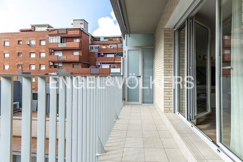 Foto f20e7ca9-865a-4cef-b276-db35dff93e29. Dúplex amb calefacció a Llefià Badalona