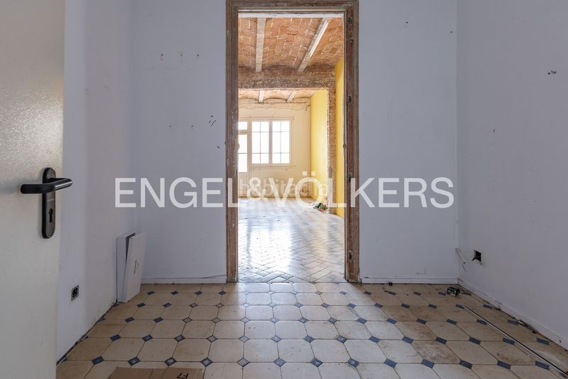 Foto c3f45c9a-561e-4c05-bc01-4b0344c33261. Pis amb calefacció a Poblenou Barcelona