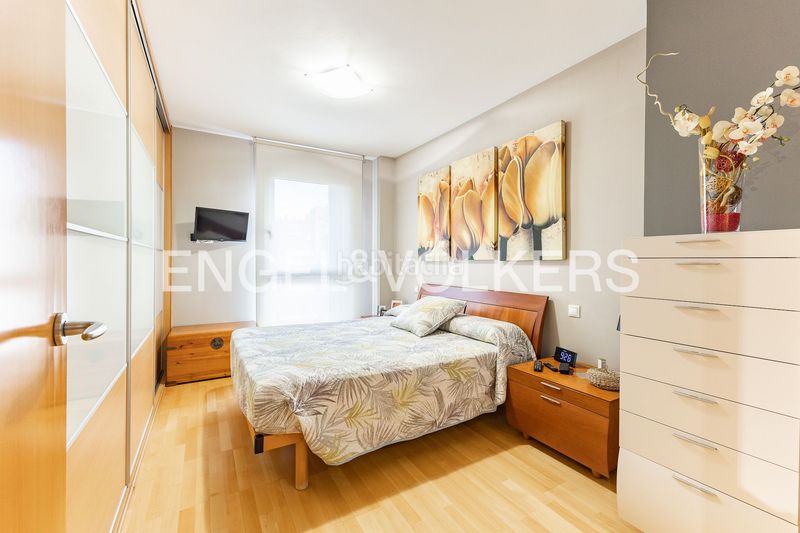 Foto 00dce2d4-bf76-4e70-97eb-1978944614e8. Piso exclusivo apartamento próximo al puerto en Eixample Mataró