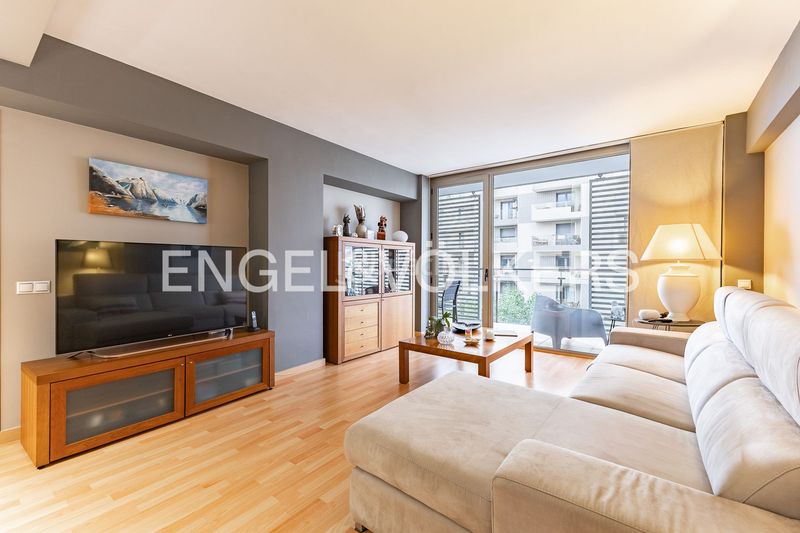 Foto 34e3cdae-0dcf-4121-adbc-1b50220e9e00. Piso exclusivo apartamento próximo al puerto en Eixample Mataró