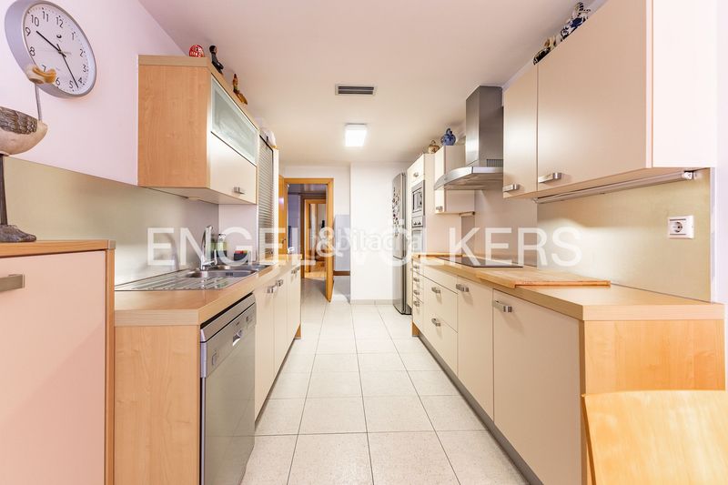 Foto b72ccd6a-e77c-4ad6-bb2b-4d0d7bf671d4. Piso exclusivo apartamento próximo al puerto en Eixample Mataró