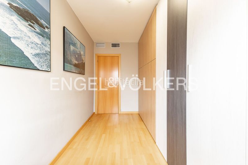 Foto bd4b7753-74cd-4b3f-802e-24759faf6942. Piso exclusivo apartamento próximo al puerto en Eixample Mataró