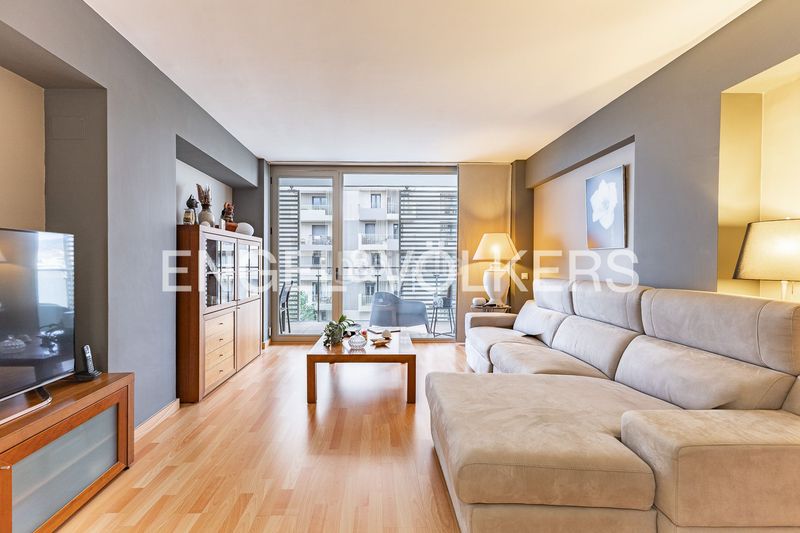 Foto f340f599-707e-448a-b6e1-d8ba7dcb285a. Piso exclusivo apartamento próximo al puerto en Eixample Mataró