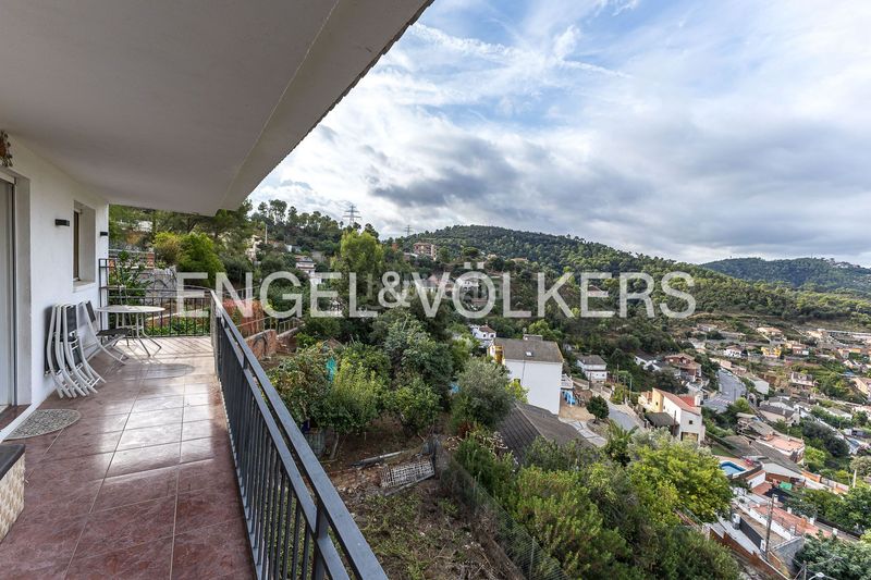 Foto 07824291-2733-431b-ada0-6ad4616e524a. Casa amb calefacció aparcament a Torrelles de Llobregat