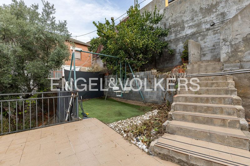 Foto 0f379269-3bfb-4e06-935b-d767b713f8c3. Casa amb calefacció aparcament a Torrelles de Llobregat